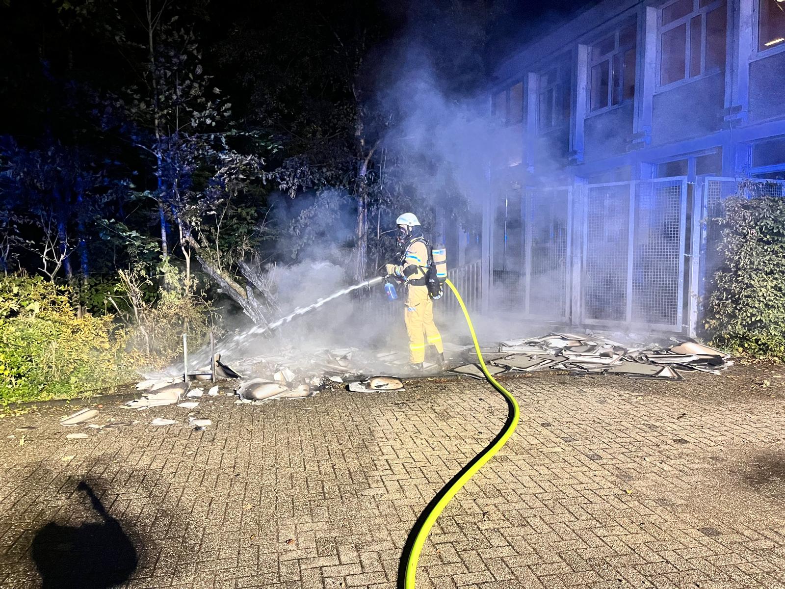 49. Brand einer Abfalltonne
